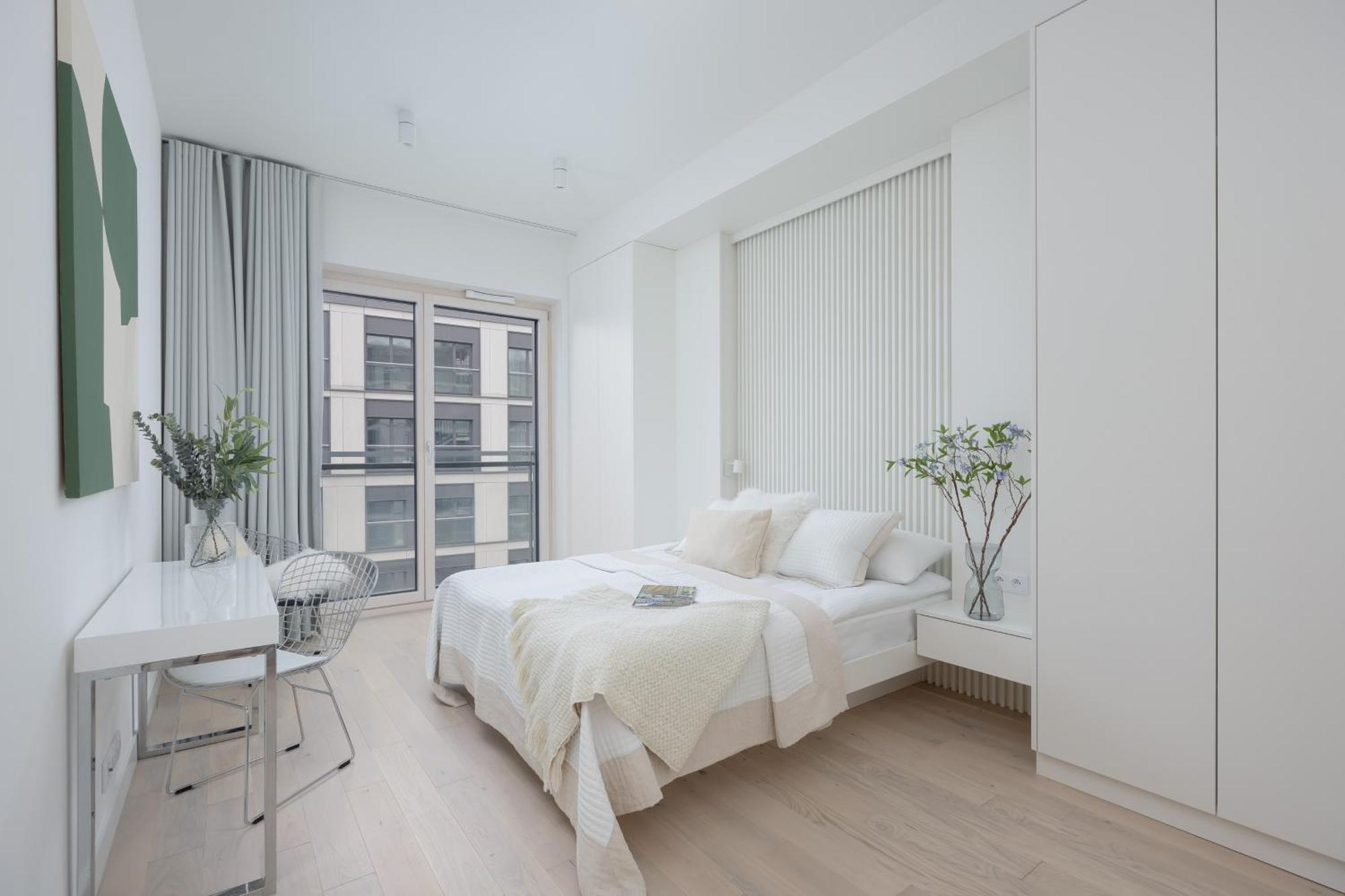 Apartment Mennica Luxury By Renters Prestige